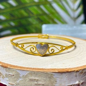 VTG| Goldtone Dainty Heart Bracelet 💛✨